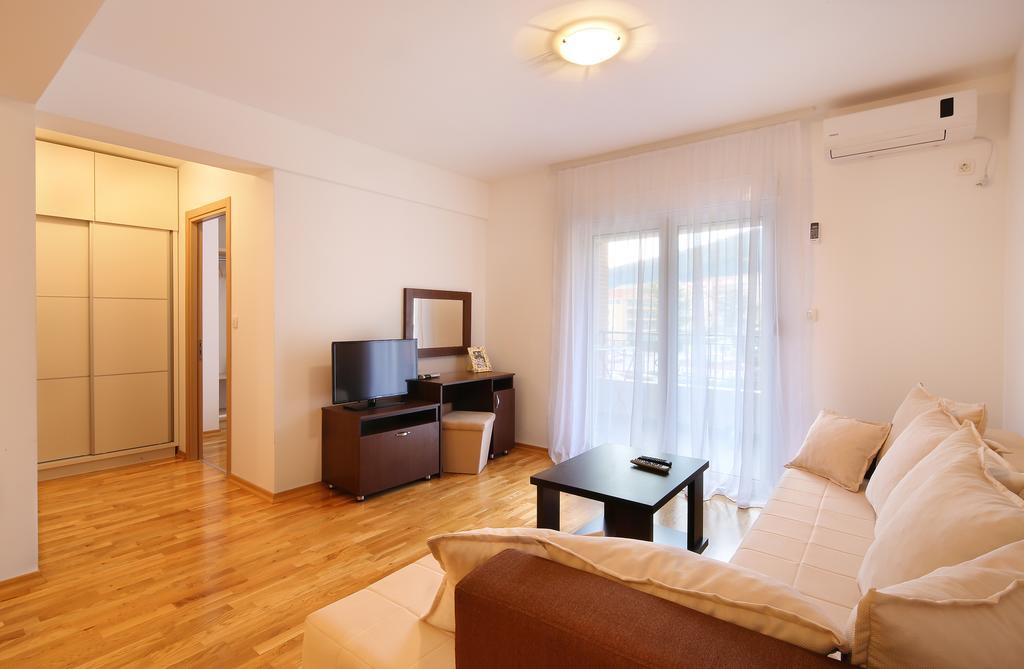 Pegasus Lux * Budva